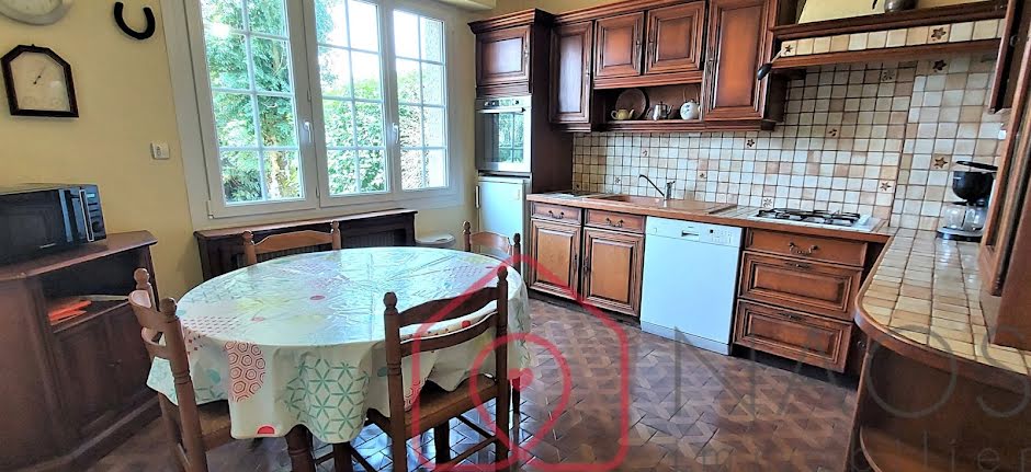 Vente maison 7 pièces 141 m² à Plogonnec (29180), 228 000 €