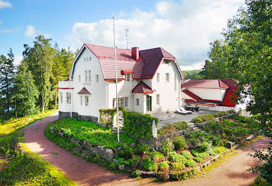 Maison avec jardin 1