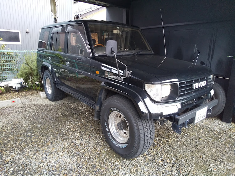 ランドクルーザープラド78の#78プラド・GEOLANDAR A/T G015・コロナウイルスに負けるな・タイヤ、ホイール交換に関するカスタム事例の投稿画像1枚目