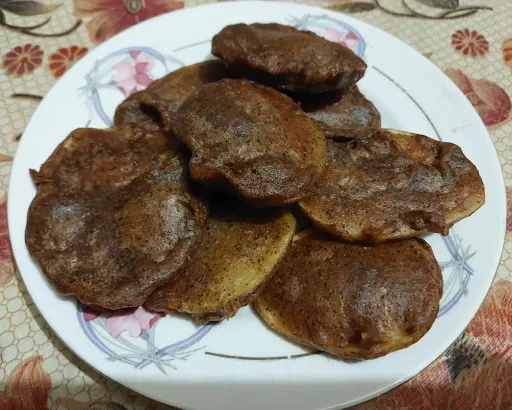 Kuttu Aloo Pakoda [8 Pieces]