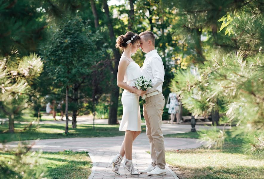 Fotografo di matrimoni Lyubov Morozova (liubov). Foto del 2 marzo 2019