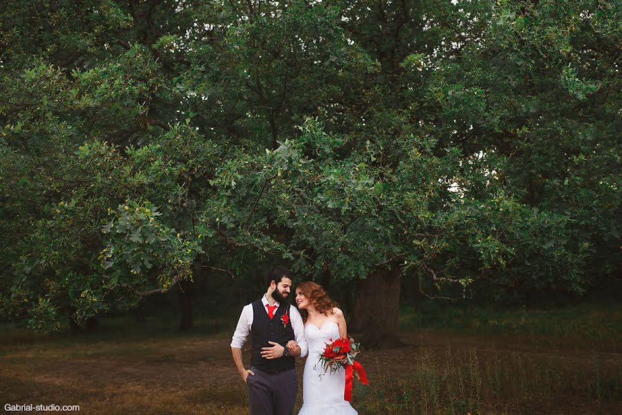 Fotógrafo de casamento Elena Kapone (virgo). Foto de 12 de agosto 2015