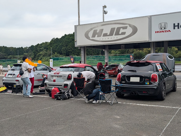 500の鈴鹿ツインサーキット・ウイングデー・体験走行・アバルトの皆さま・ミニのお仲間に関するカスタム事例の投稿画像8枚目