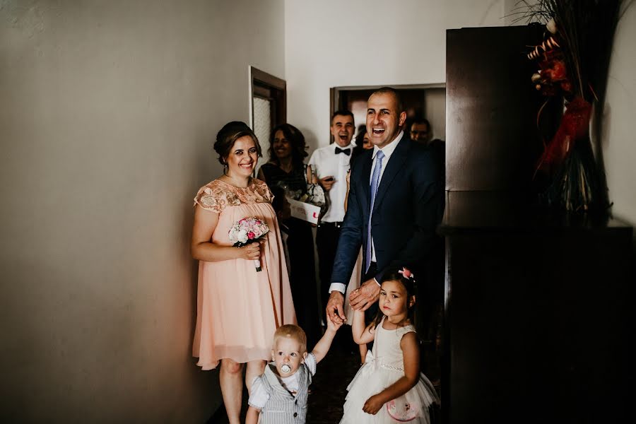 Fotografo di matrimoni Lucian Oancea (luciano). Foto del 1 agosto 2019