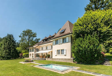 Maison avec jardin et terrasse 4