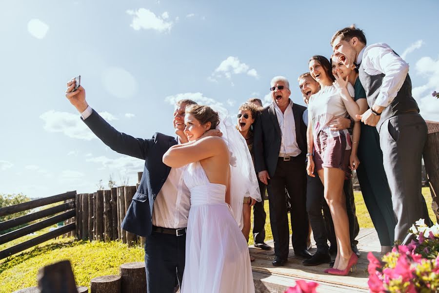 Hochzeitsfotograf Roman Lukoyanov (lukoyanov). Foto vom 5. April 2019