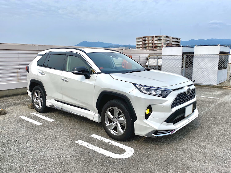 RAV4の弄りたい病・ピカチュウ⚡️・入学式記念に関するカスタム事例の投稿画像1枚目