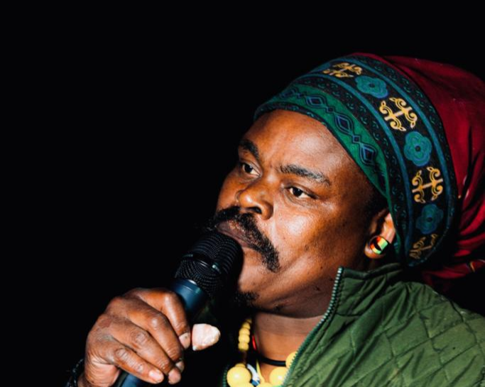 Lebani 'Rasta' Sirenje honours Dineo Ranaka.