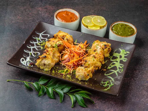 Murgh Reshmi Tikka [8 Pieces]