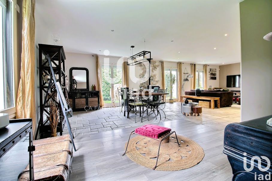 Vente maison 7 pièces 210 m² à Chaumes-en-Brie (77390), 470 000 €