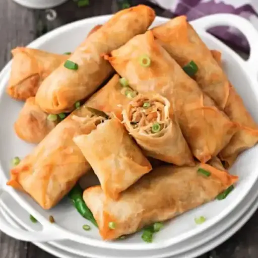 Oriental Chicken Spring Rolls