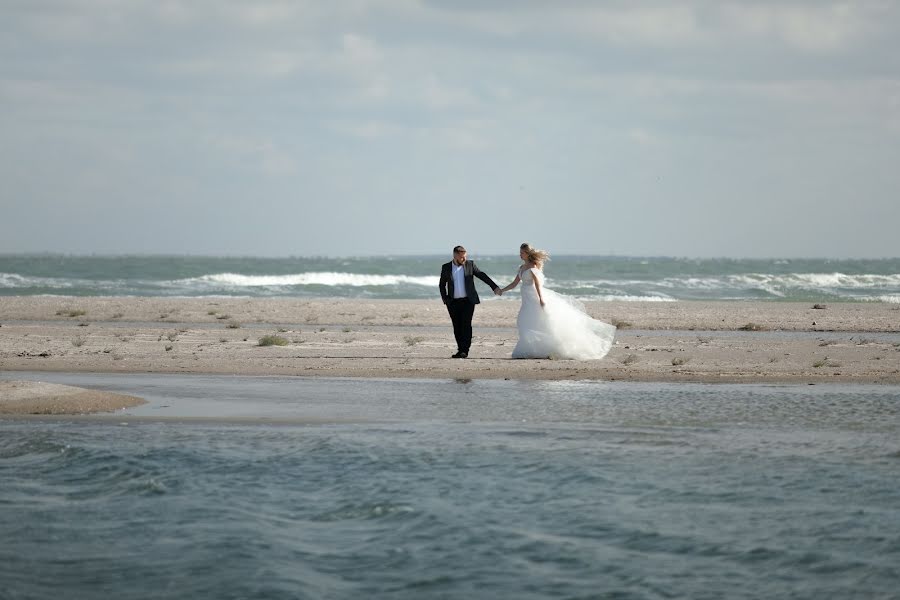 Wedding photographer Eva Vikulina (evavi). Photo of 15 June 2022