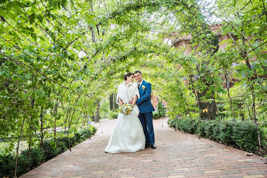 Fotógrafo de bodas Yulya Pavalyuk (farmuty). Foto del 1 de febrero 2017