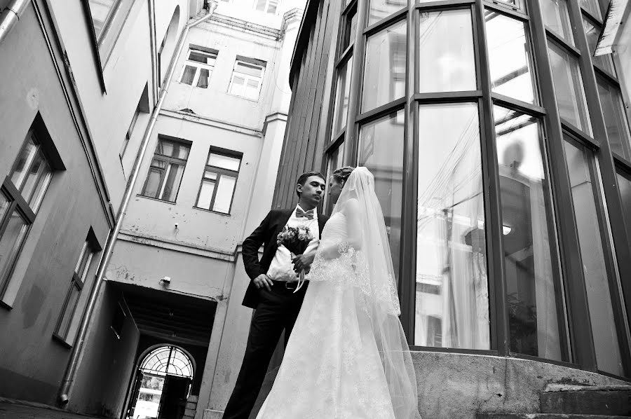 Wedding photographer Maksim Ilin (max86). Photo of 21 September 2014