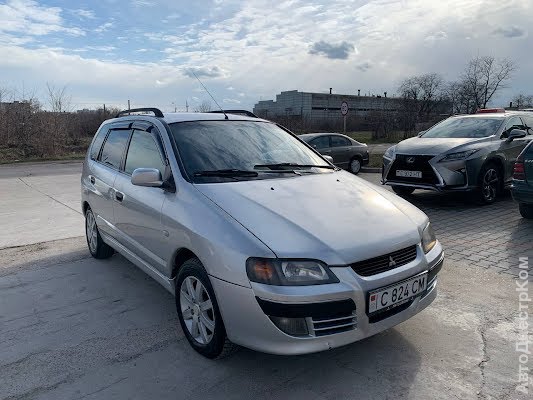 продам авто Mitsubishi Space Wagon  фото 2