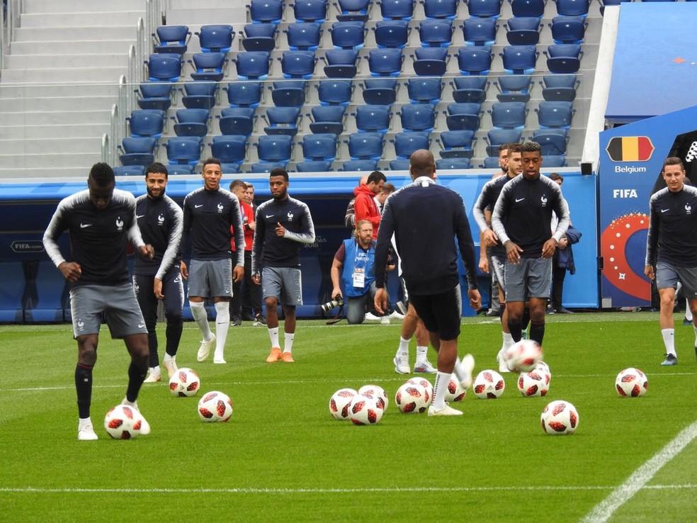 FranÃ§a treina sem MbappÃ© em SÃ£o Petersburgo (Foto: Marcelo Hazan)