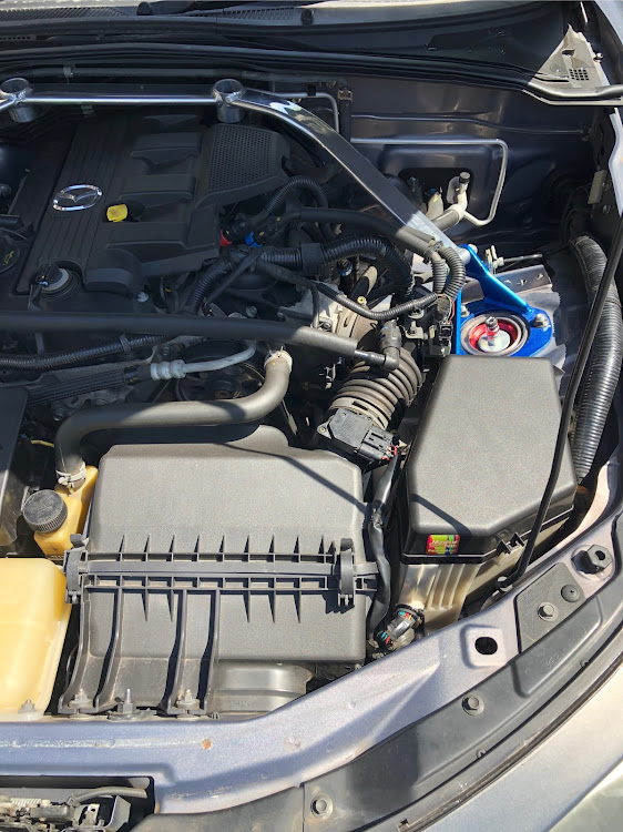 ロードスターのDIY・吸気系パーツに関するカスタム事例の投稿画像1枚目