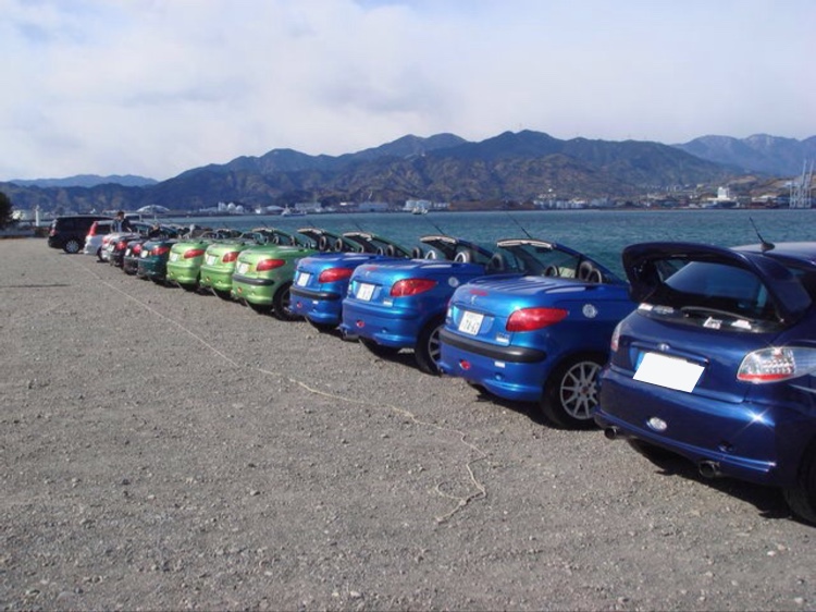206のpeugeot・プジョー・206・206CCに関するカスタム事例の投稿画像1枚目