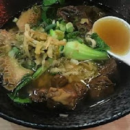 清一色牛肉麵(興大店)