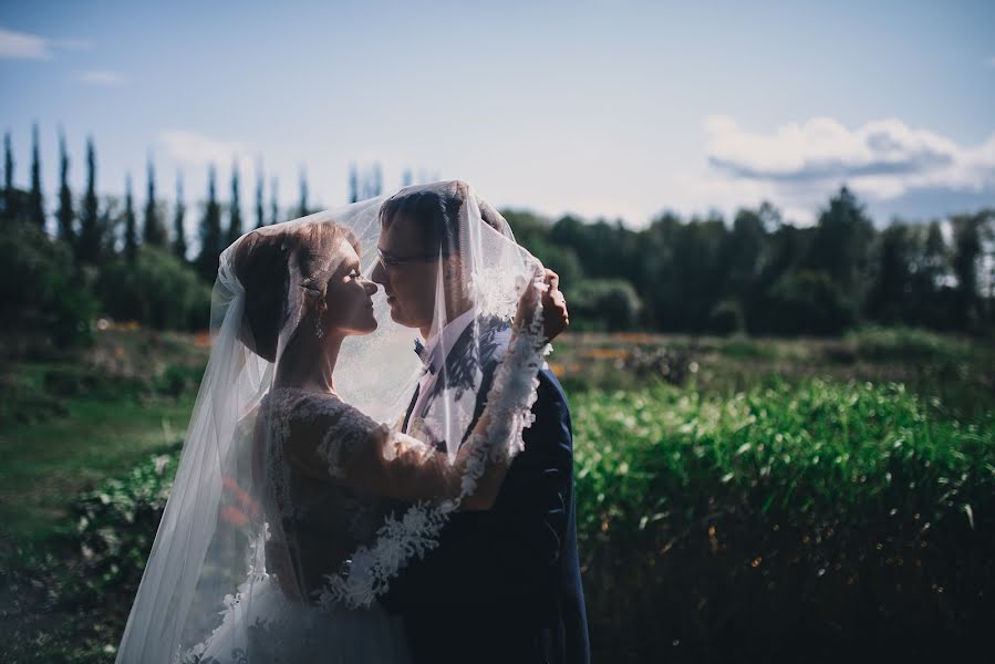 Wedding photographer Stanislav Kapaev (kapaev). Photo of 13 February 2020