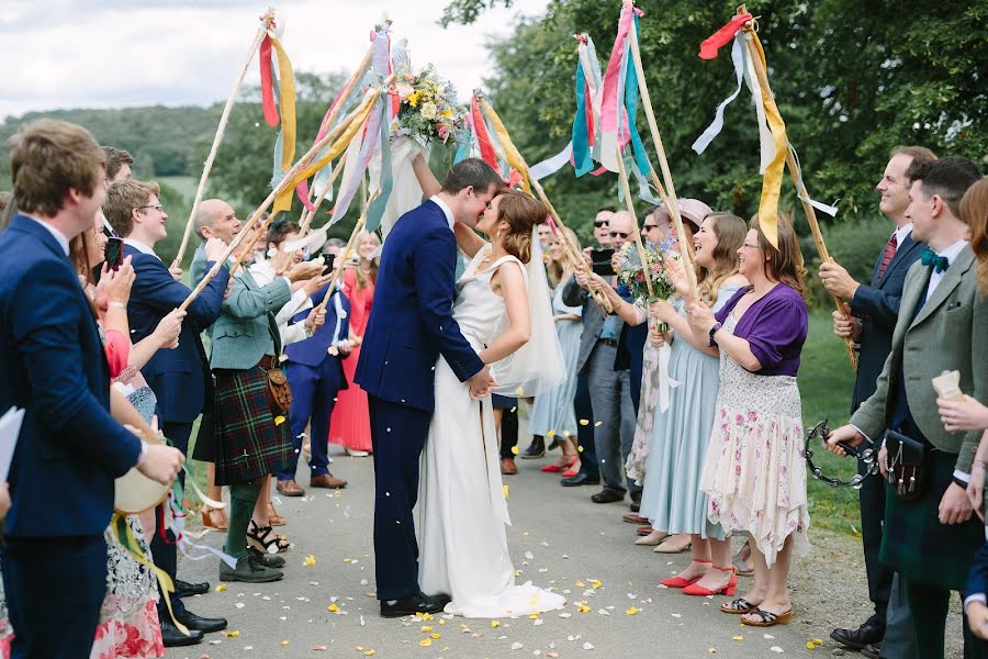 Fotografo di matrimoni Emilia Dalen (fotografemilia). Foto del 8 gennaio 2022