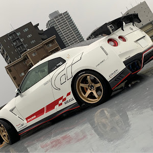 NISSAN GT-R R35