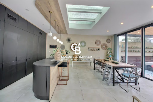 House with pool 5