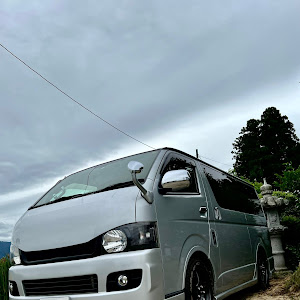 ハイエースバン KDH205V