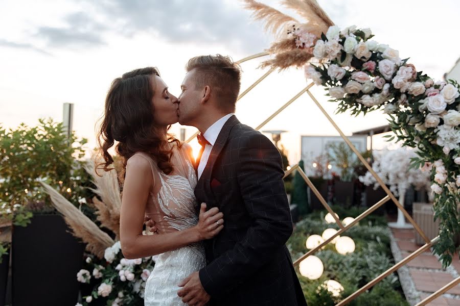 Wedding photographer Evgeniy Lovkov (lovkov). Photo of 13 April 2023