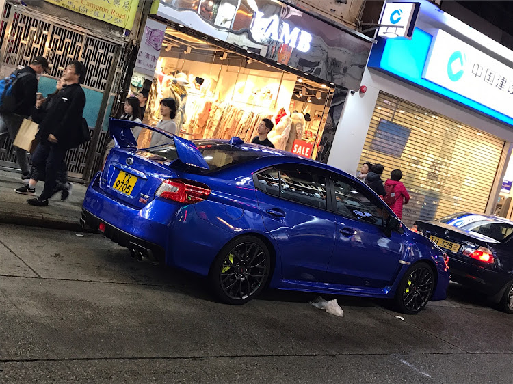 WRX STIの香港・ノーマルだったが…に関するカスタム事例の投稿画像1枚目