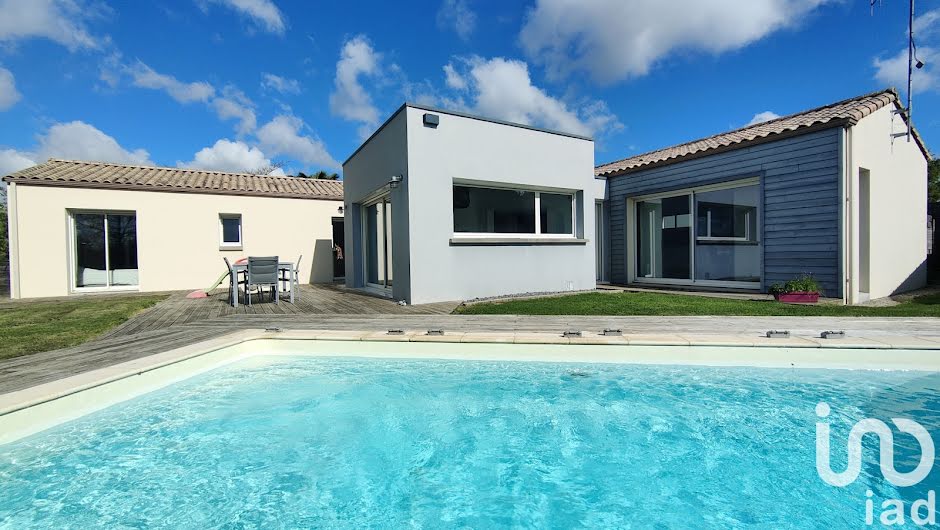 Vente maison 6 pièces 141 m² à Mouilleron-le-Captif (85000), 395 000 €