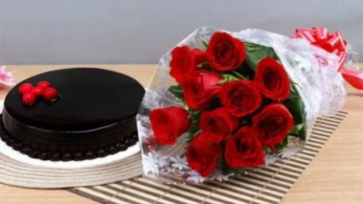 Chocolate Truffle Cake 10 Rose Bunch