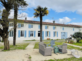 maison à Saint-André-de-Lidon (17)