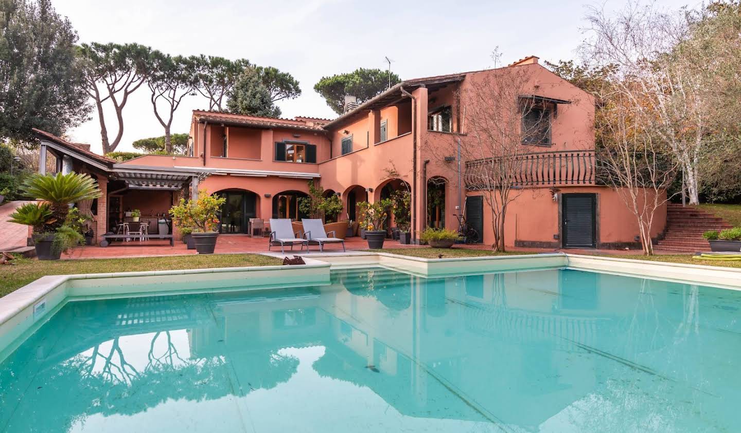 Villa with pool and terrace Formello