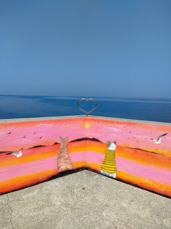 パジェロミニのパジェロミニとお散歩・ウォールアート・防波堤・夏空・香川散歩に関するカスタム事例の投稿画像5枚目