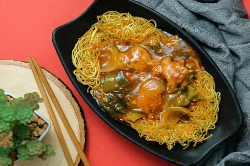 Chicken Pan Fried Noodles With Choice Of Sauce