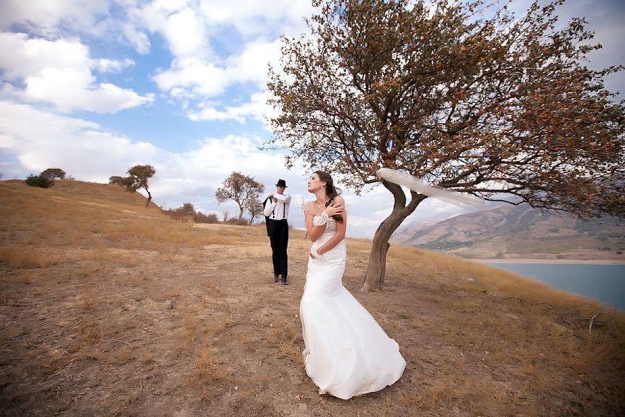 Wedding photographer Evgeniy Golubev (evgenyjs). Photo of 23 April 2013