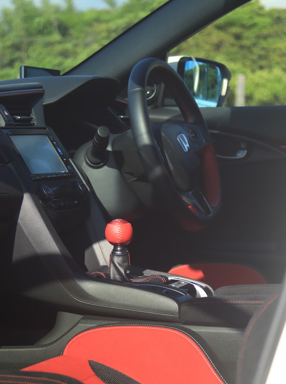 シビックタイプRのドライブ・千葉フォルニア・一眼レフ・カメラ初心者・編集技術欲しい(><)に関するカスタム事例の投稿画像4枚目