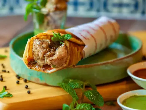 Chicken KalimirchTikka Roll