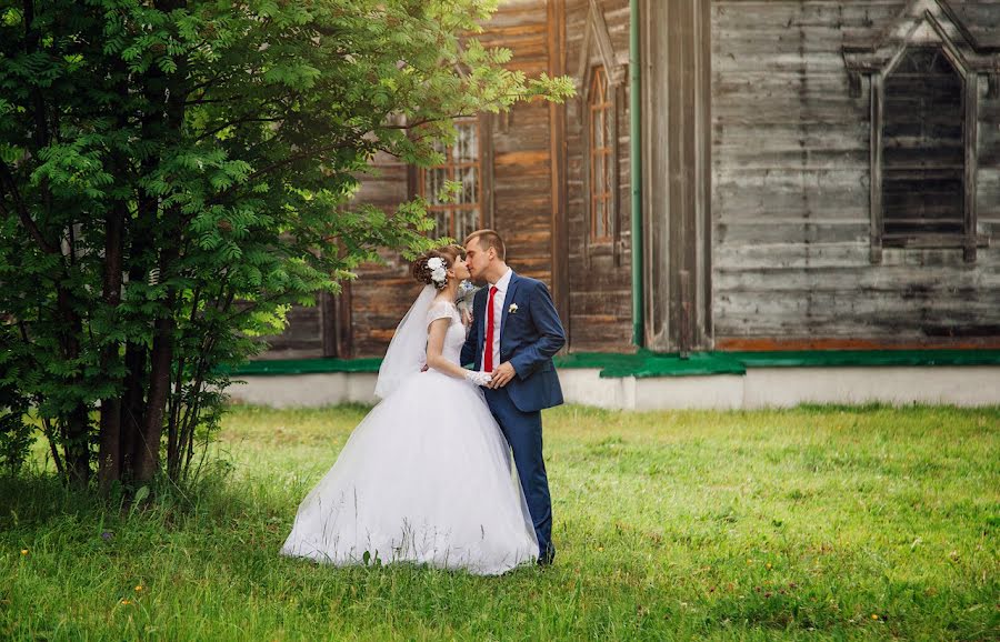 Fotógrafo de bodas Marina Makhneva (troynda77). Foto del 7 de julio 2016