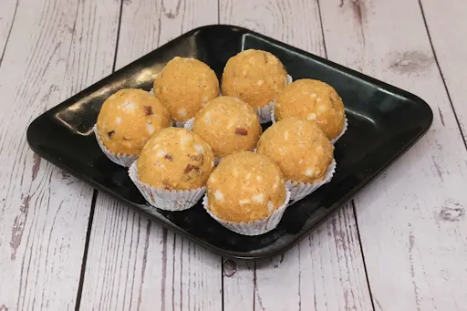 Gond Laddu