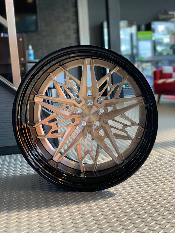 86のピックアップチャレンジ・フルリメイク・ガルコラボ・ワンオフホイールに関するカスタム事例の投稿画像14枚目