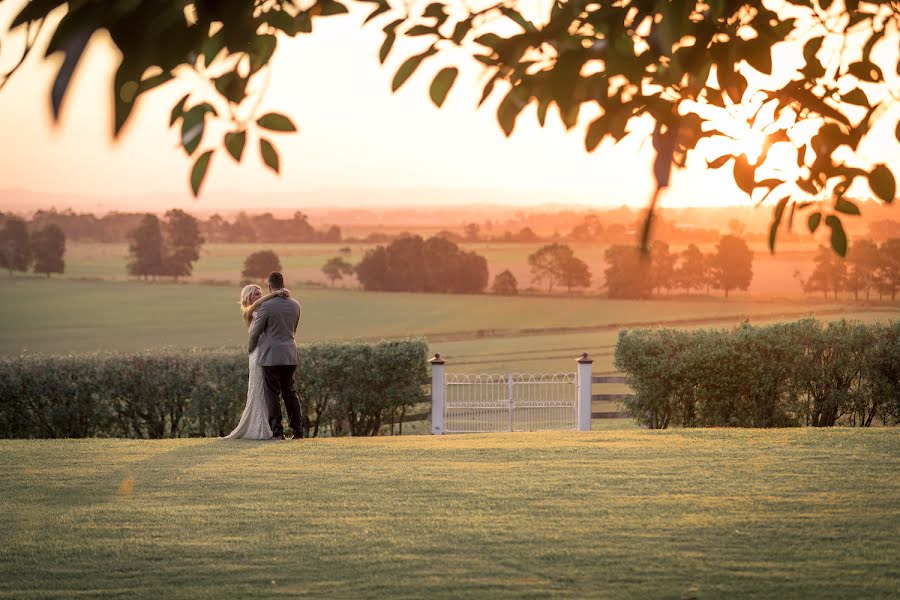 Wedding photographer Richard Johnston (lonelyhunter). Photo of 19 November 2018