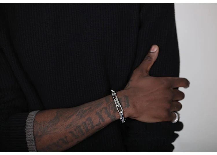 Title 8, Pulsera de acero titanio plateado para hombre y...