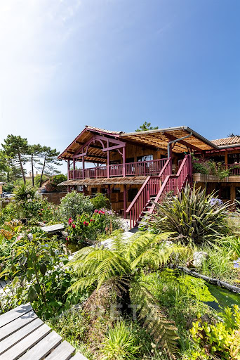 Seaside villa with garden and terrace 2