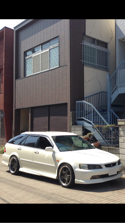 わーくさんが投稿したアコードワゴン・元愛車・懐かしい・かっこいいに関するカスタム事例の投稿画像1枚目