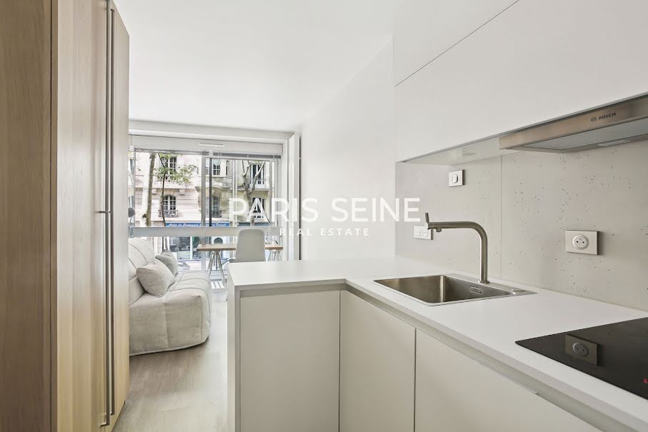 Location meublée appartement 1 pièce 14.56 m² à Paris 7ème (75007), 1 350 €
