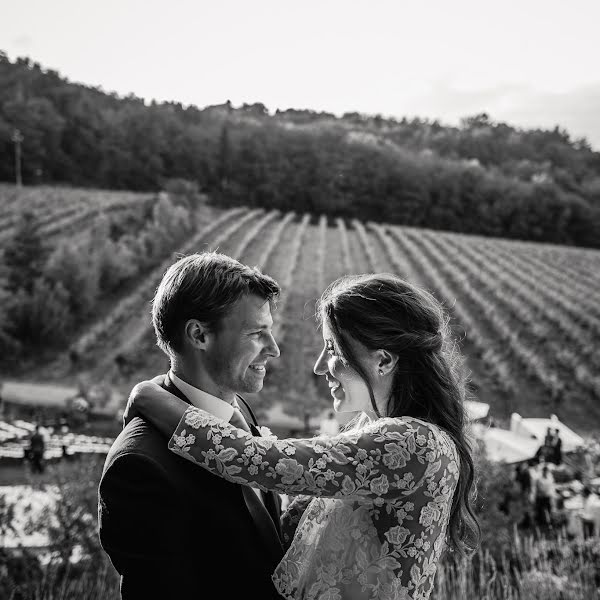 Fotógrafo de casamento Francesca Leoncini (duesudue). Foto de 9 de outubro 2019