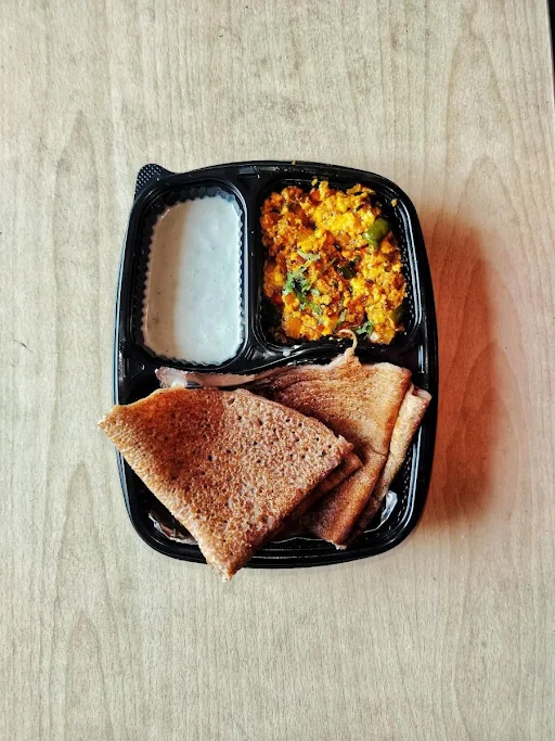 Paneer Bhurji With Ragi Dosa