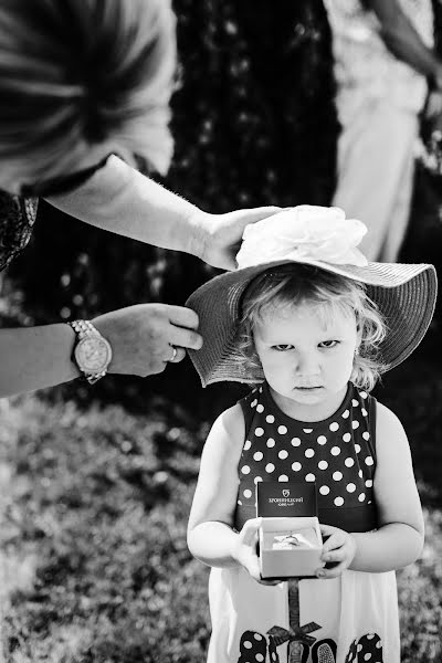 Fotógrafo de casamento Kristina Tanasis (poompon). Foto de 6 de julho 2015